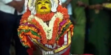 ಕ್ರೈಸ್ತ ಸಮುದಾಯದ ಯುವಕನಿಂದ ದೈವ ನರ್ತನ!