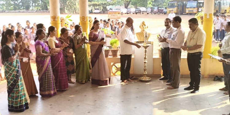 ವಿದ್ಯಾರಶ್ಮಿ ವಿದ್ಯಾಲಯದಲ್ಲಿ ಎಸ್ ಎಸ್ ಎಲ್ ಸಿ ಪರೀಕ್ಷೆಗೆ ಚಾಲನೆ