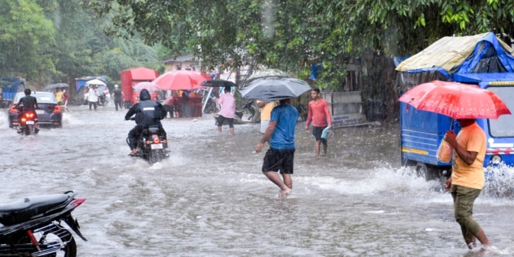 ಐದು ದಿನ ಮುಂಚಿತವಾಗಿ ಮುಂಗಾರು ಕೇರಳಂ  ಪ್ರವೇಶ