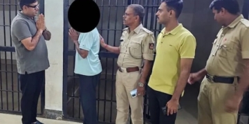 ಆತ್ಮಹತ್ಯೆಗೆ ಯತ್ನಿಸಿದ್ದ ವ್ಯಕ್ತಿಯ ಜೀವ ಉಳಿಸಿದ ಪೊಲೀಸರು